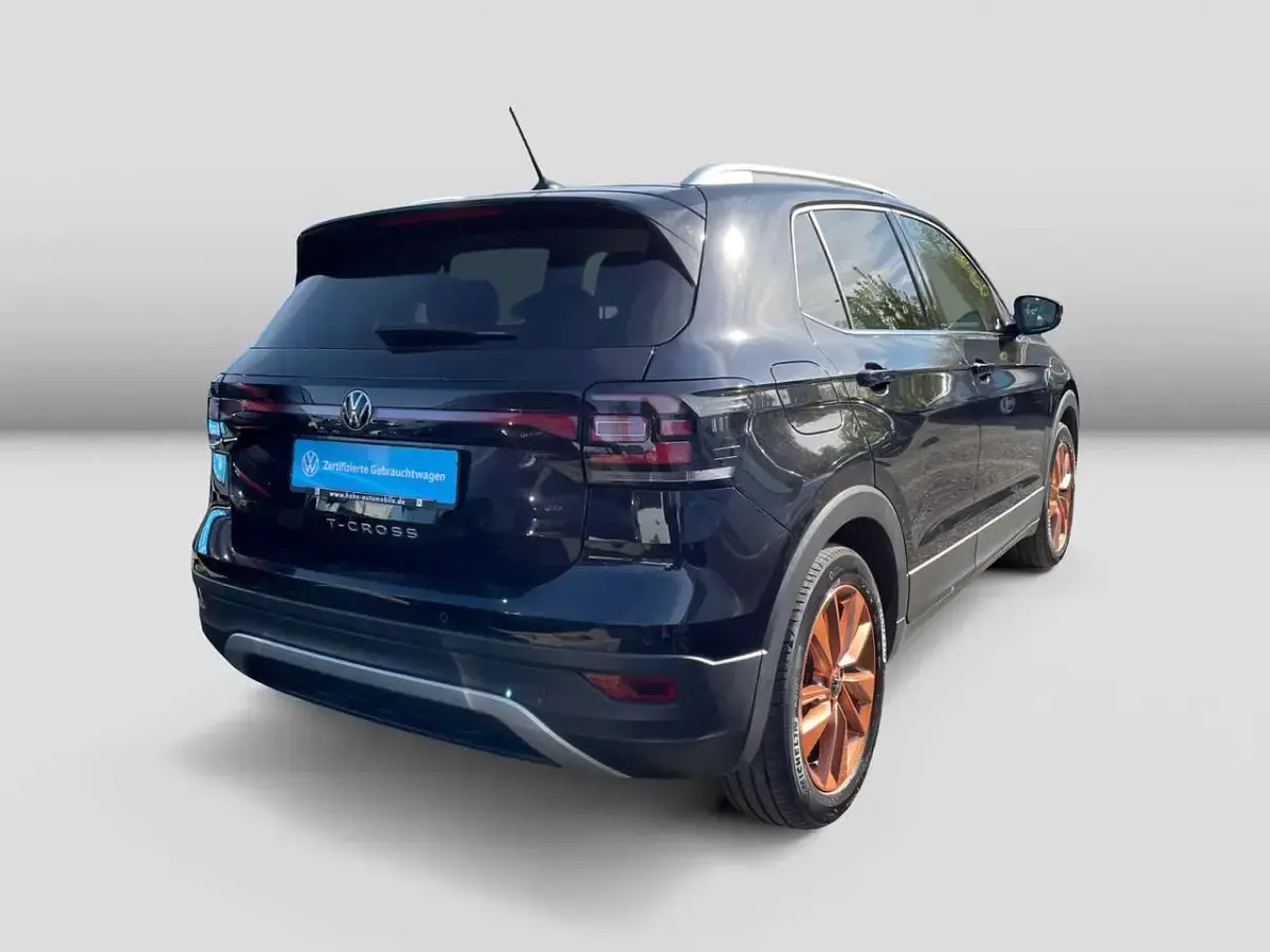 Używany VW T-Cross Style 110 KM (80 kW) 2022 Czarny SUV