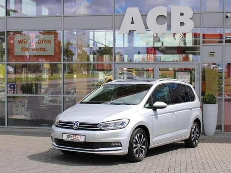 Silber Gebraucht 2020 VW Touran United Van / Kleinbus | 25.900 € (Fairer Preis) - Bild 1/4