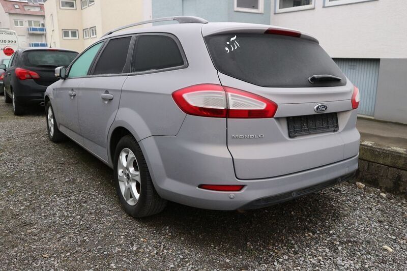 Gebraucht Ford Mondeo Trend 160 PS (117 kW) 2011 Silber Kombi
