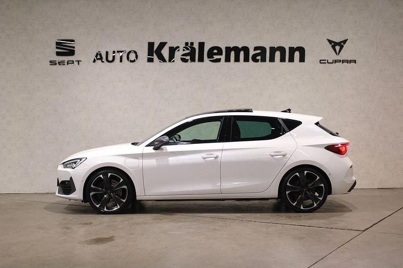 Gebraucht Cupra Leon VZ 150 PS (110 kW) 2022 Weiß Limousine