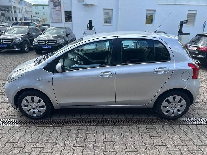 Gebraucht Toyota Yaris Sol 90 PS (66 kW) 2007 Silber Kleinwagen