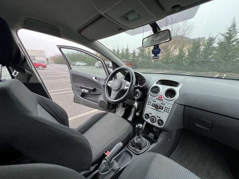 Gebraucht Opel Corsa 86 PS (63 kW) 2011 Grau Limousine