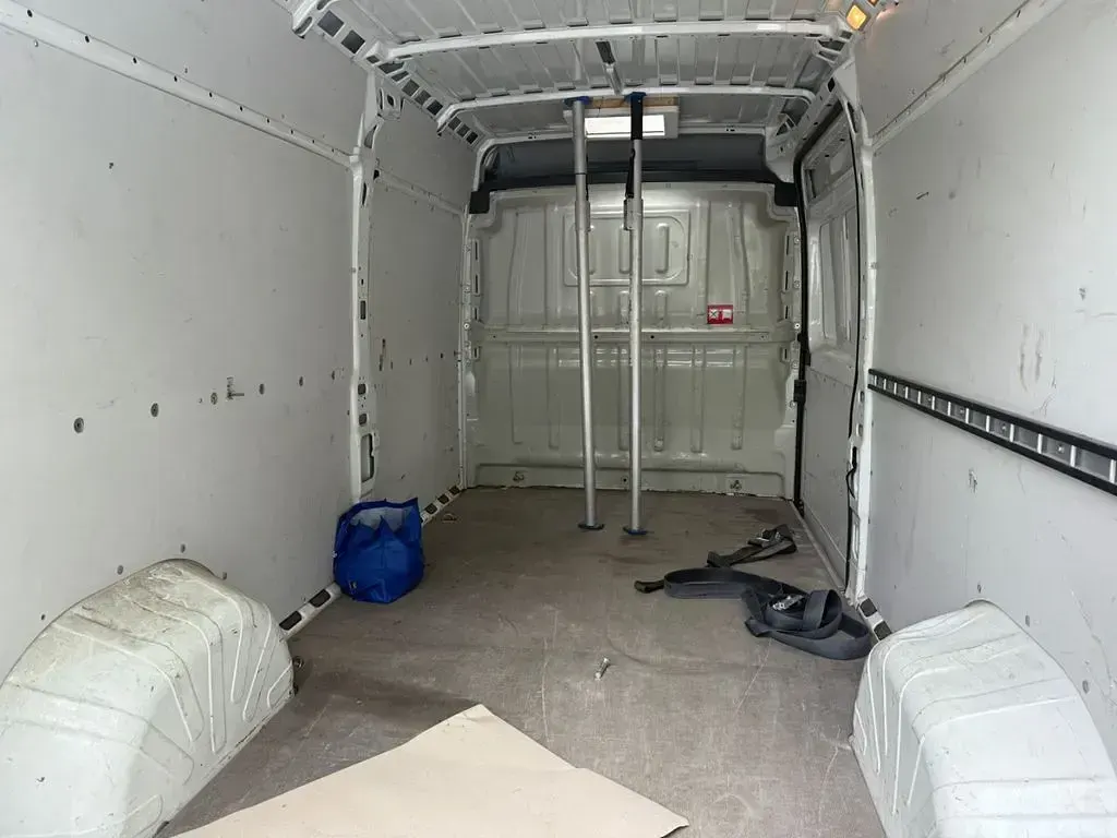 Gebraucht Peugeot Boxer 131 PS (96 kW) 2017 Weiß Van