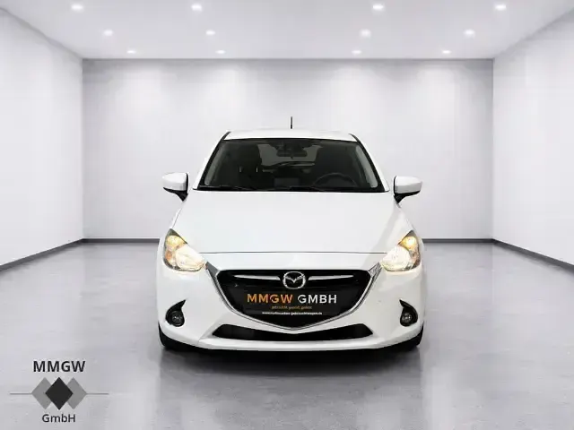Gebraucht Mazda 2 Sports-Line 90 PS (66 kW) 2016 Weiss Kleinwagen