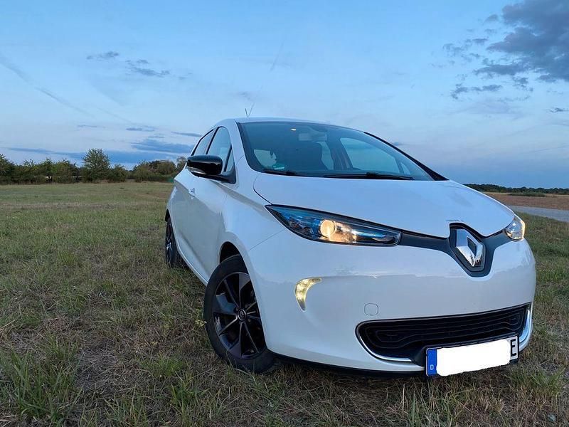 Weiß Gebraucht 2018 Renault Zoe Intens Kleinwagen | 7.470 € (Superpreis) - Bild 1/4