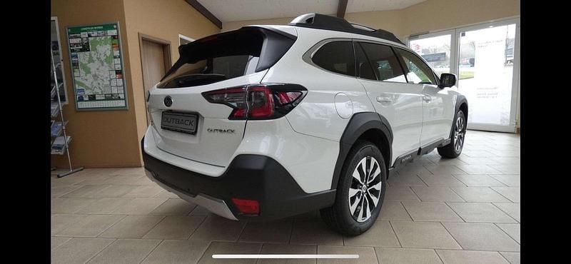 Gebraucht Subaru Outback Platinum 169 PS (124 kW) 2023 Weiß Kombi