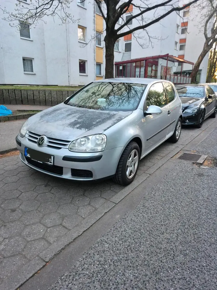 Gebraucht VW Golf V 75 PS (55 kW) 2004 Silber Kleinwagen