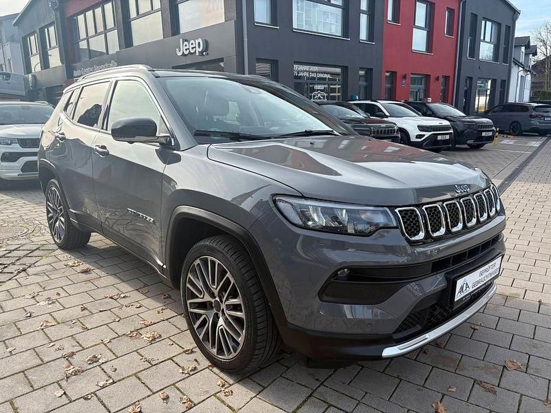 Gebraucht Jeep Compass Limited 179 PS (131 kW) 2021 Grau SUV