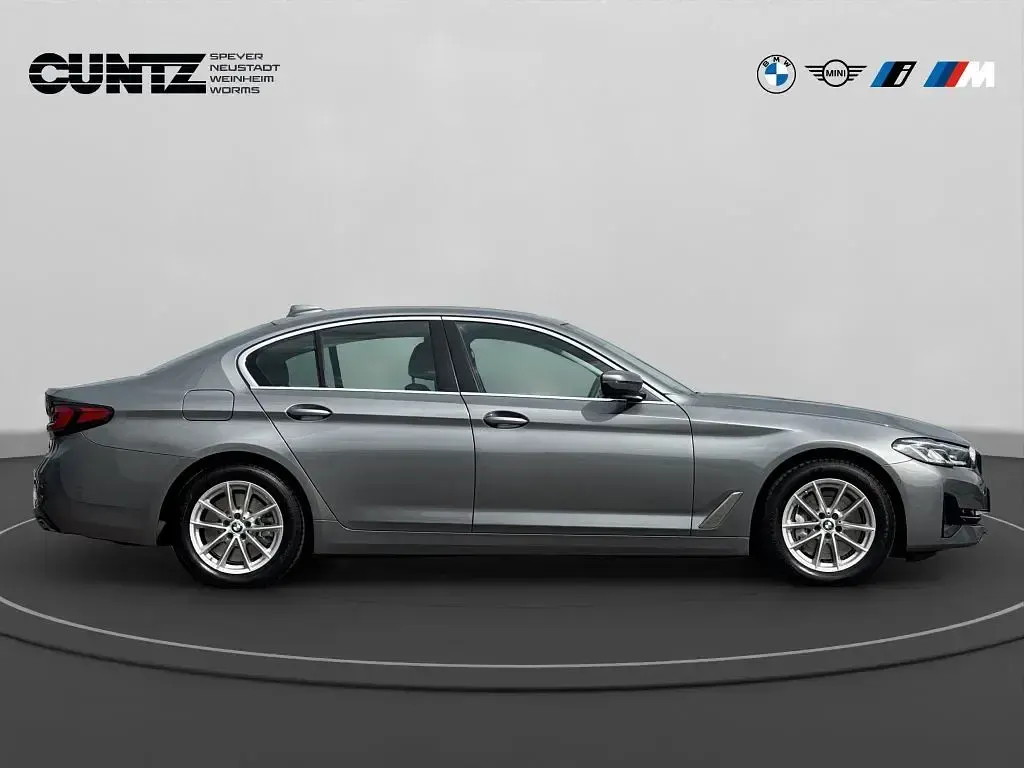 Occasion BMW 540 333 ch (244 kW) 2023 Gris Berline
