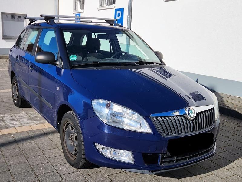 Gebraucht Skoda Fabia 86 PS (63 kW) 2012 Blau Kombi