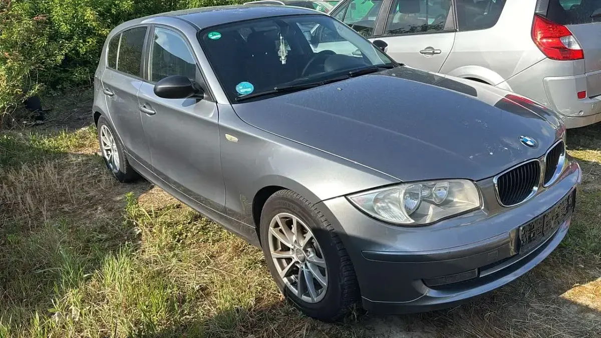 Gebraucht BMW 116 122 PS (89 kW) 2009 Grau Kleinwagen