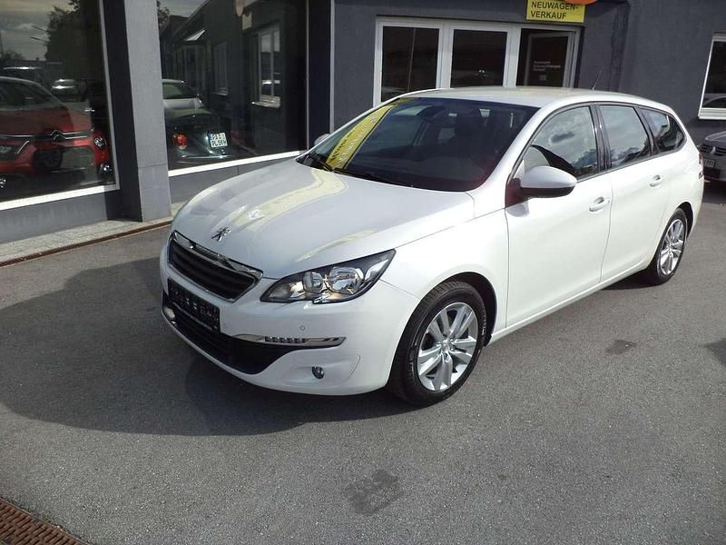Gebraucht Peugeot 308 Active 131 PS (96 kW) 2016 Lack weiss perlglänzend Kombi