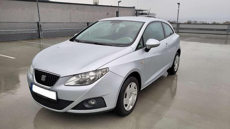 Gebraucht Seat Ibiza SC Style 90 PS (66 kW) 2010 Silber Kleinwagen