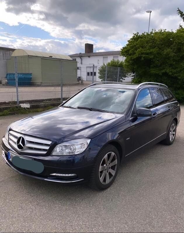 Blau Gebraucht 2010 Mercedes C220 Kombi | 5.499 € (Guter Preis) - Bild 1/2