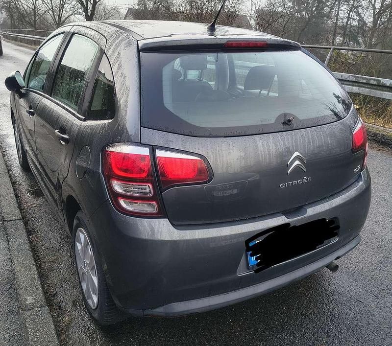 Gebraucht Citroën C3 SELECTION 68 PS (50 kW) 2013 Grau Limousine