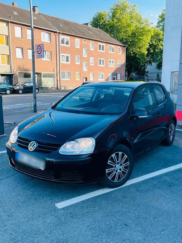 Schwarz Gebraucht 2007 VW Golf V Limousine | 900 € (Superpreis) - Bild 1/4