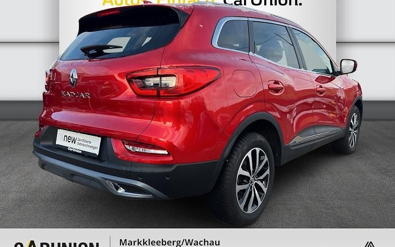 Gebraucht Renault Kadjar Techno 158 PS (116 kW) 2022 Rot SUV