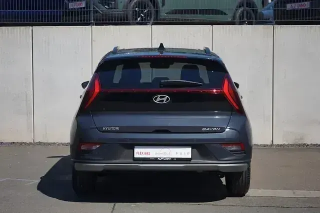 Neu Hyundai Bayon Premium 101 PS (74 kW) 2025 Schwarz SUV