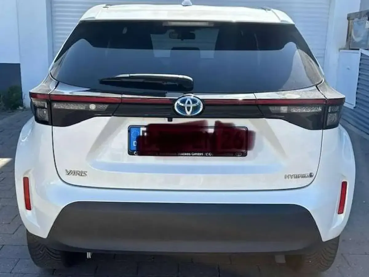 Gebraucht Toyota Yaris Cross Team 116 PS (85 kW) 2022 Weiß SUV