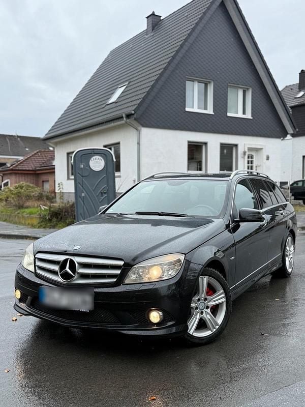 Schwarz Gebraucht 2010 Mercedes C250 AMG Kombi | 4.700 € (Superpreis) - Bild 1/4