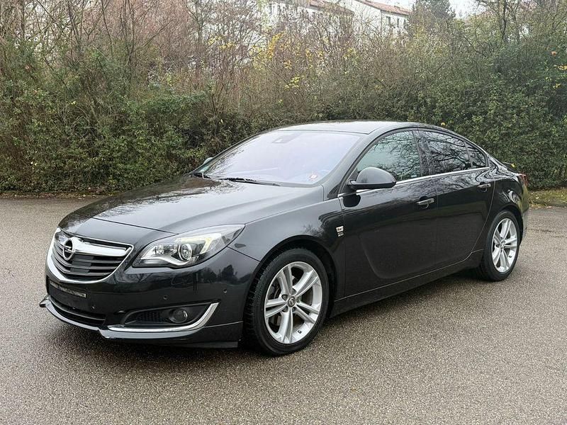 Schwarz Gebraucht 2016 Opel Insignia OPC Limousine | 10.900 € (Fairer Preis) - Bild 1/4