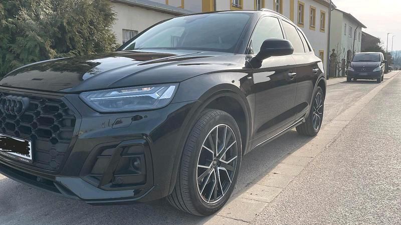 Gebraucht Audi Q5 Ambiente 286 PS (210 kW) 2022 Schwarz SUV