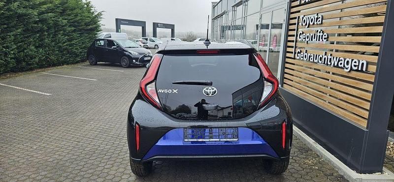 Gebraucht Toyota Aygo X Team 72 PS (52 kW) 2024 Beige SUV