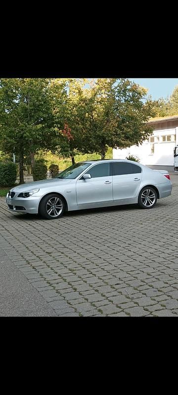 Gebraucht BMW 520 170 PS (125 kW) 2004 Silber Limousine