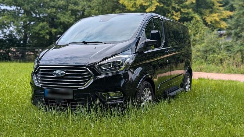 Gebraucht Ford Tourneo Titanium X 171 PS (125 kW) 2019 Schwarz Van / Kleinbus