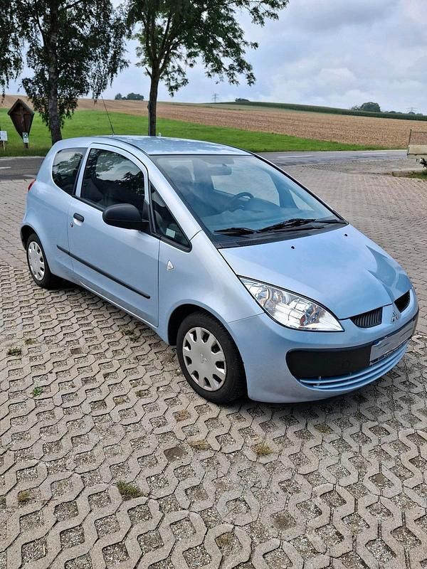 Blau Gebraucht 2007 Mitsubishi Colt Inform Limousine | 1.350 € (Guter Preis) - Bild 1/4