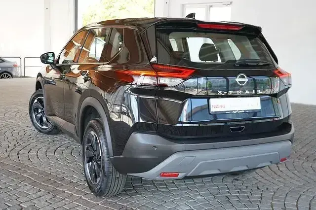 Neu Nissan X-Trail Acenta 163 PS (119 kW) 2026 Diamantschwarzmet. SUV