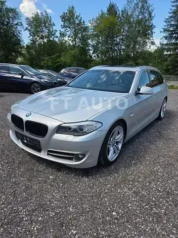 Gebraucht BMW 520 184 PS (135 kW) 2012 Silber Kombi