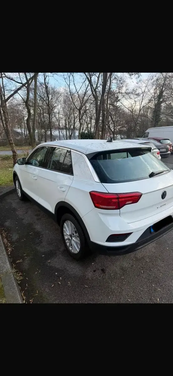 Second-hand VW T-Roc 110 CP (80 kW) 2021 Alb SUV