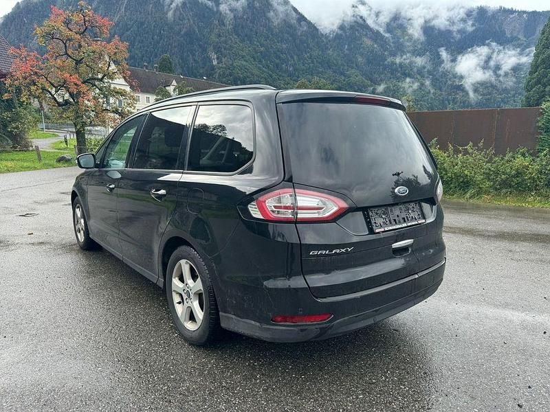 Gebraucht Ford Galaxy Trend 150 PS (110 kW) 2016 Schwarz Van / Kleinbus