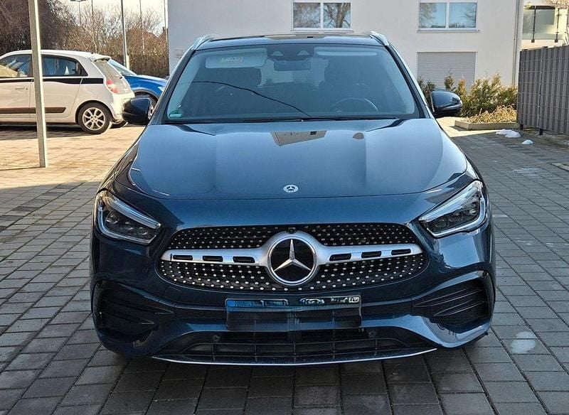 Gebraucht Mercedes GLA220 190 PS (139 kW) 2022 Blau SUV