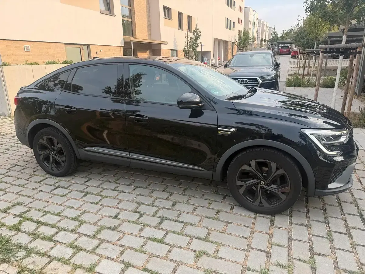 Gebraucht Renault Arkana RS Line 158 PS (116 kW) 2023 Schwarz SUV
