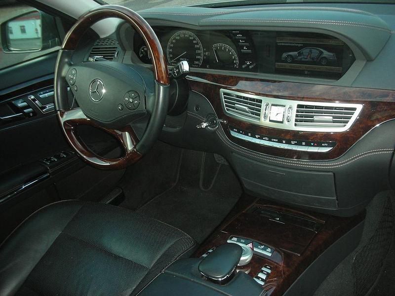 Gebraucht Mercedes S350L 306 PS (225 kW) 2012 Grau Limousine