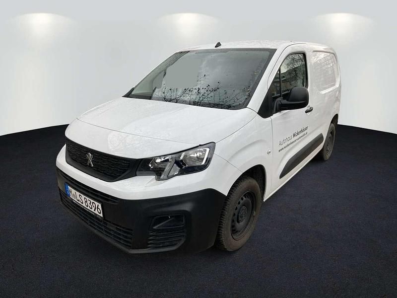 Gebraucht Peugeot Partner Premium 110 PS (80 kW) 2023 Lackierung weiss icy/typ ausse Van / Kleinbus