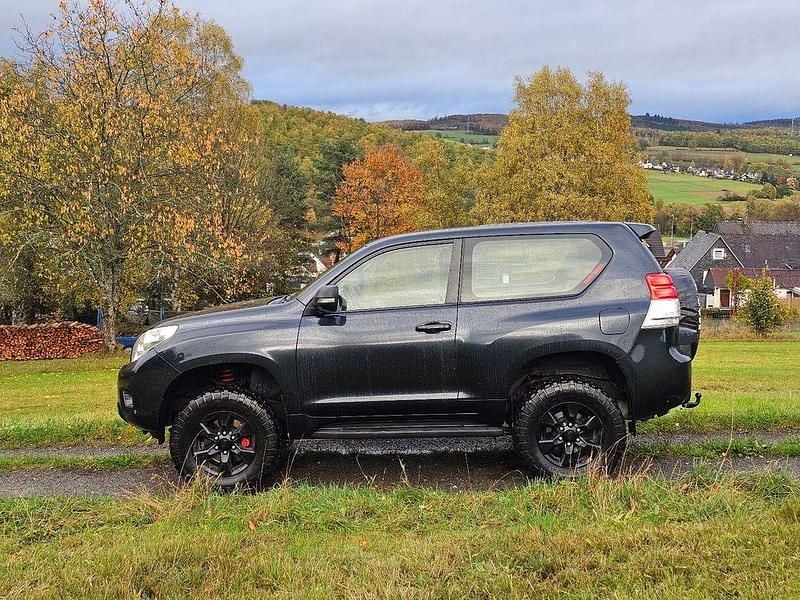 Blau Gebraucht 2011 Toyota Land Cruiser SUV | 26.490 € (Guter Preis) - Bild 1/4