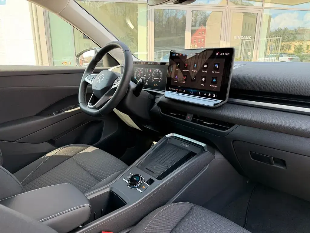 Neu VW T-Roc Life 150 PS (110 kW) 2026 Grau SUV
