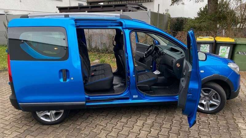 Blau Gebraucht 2019 Dacia Dokker Express Van | 9.100 € - Bild 1/4