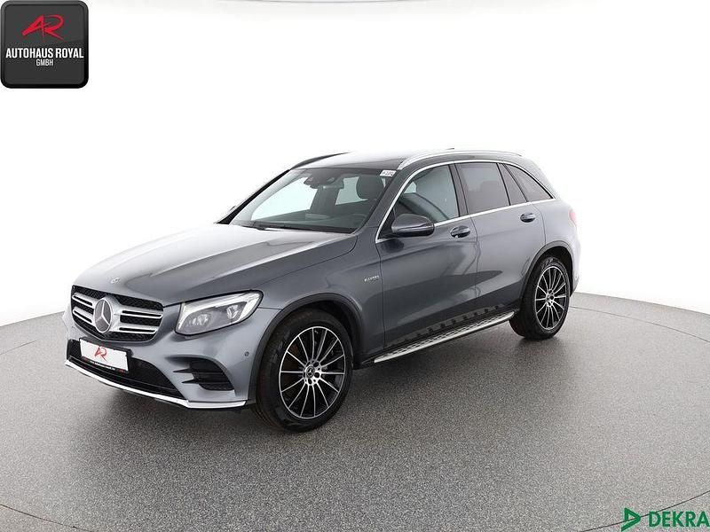 Grau Gebraucht 2018 Mercedes GLC300 AMG SUV | 34.880 € (Superpreis) - Bild 1/4