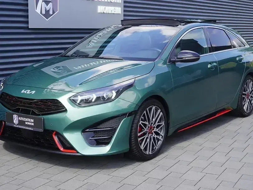 Gebraucht Kia ProCeed GT GT 204 PS (150 kW) 2023 Grün Kleinwagen