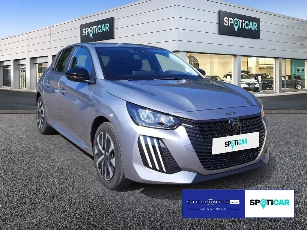 Gebraucht Peugeot 208 Active 101 PS (74 kW) 2024 Grau Kleinwagen