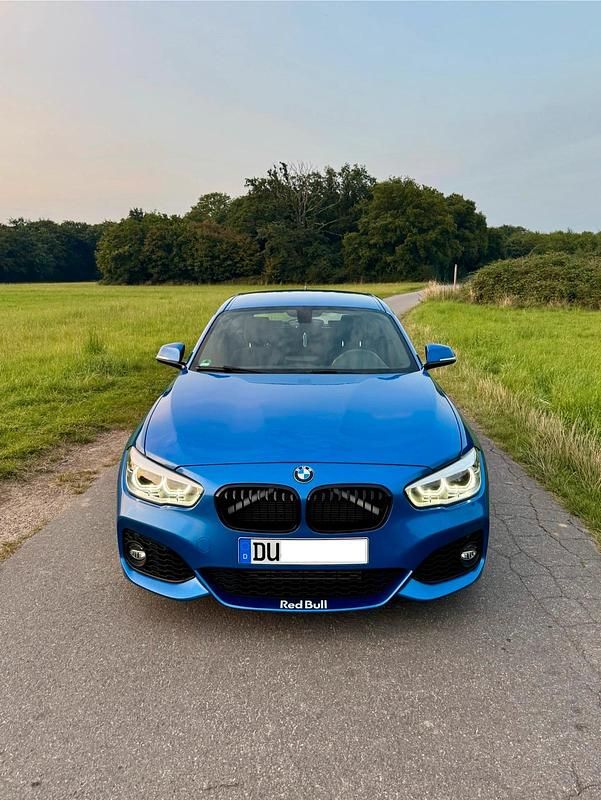 Blau Gebraucht 2018 BMW 116 M Sport Kleinwagen | 14.990 € (Teuer) - Bild 1/4