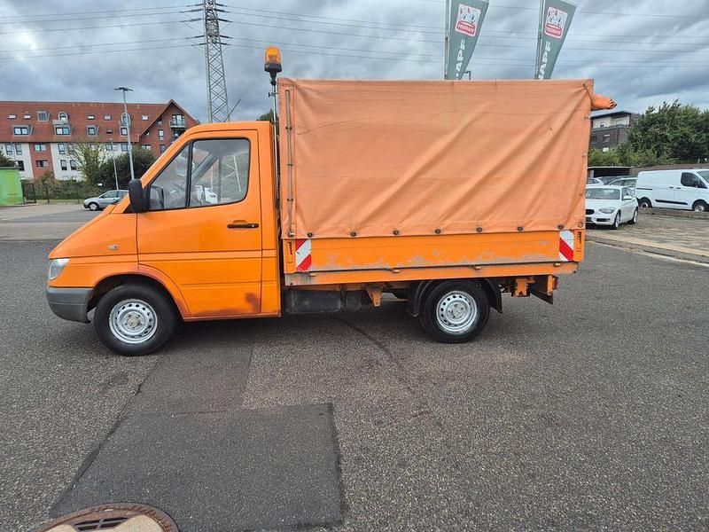 Gebraucht Mercedes Sprinter 82 PS (60 kW) 2006 Orange Van