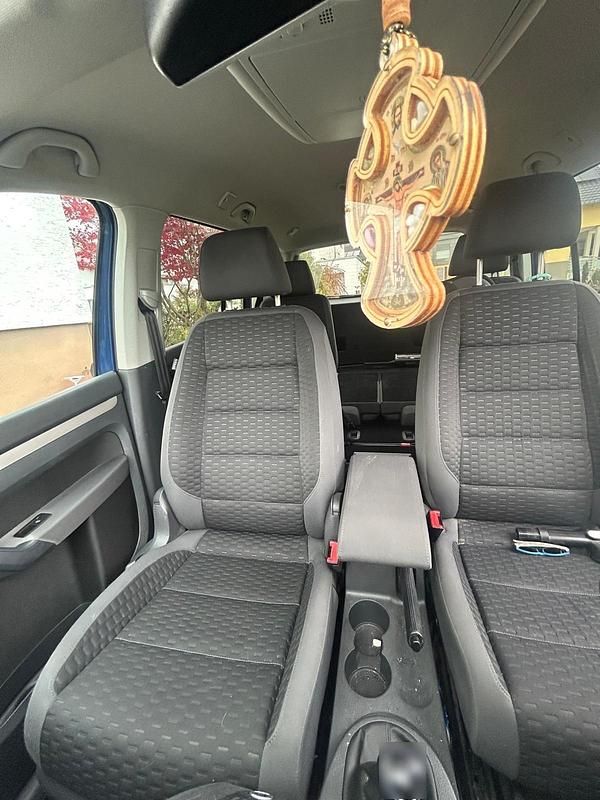 Gebraucht VW Touran 140 PS (102 kW) 2010 Blau Van / Kleinbus