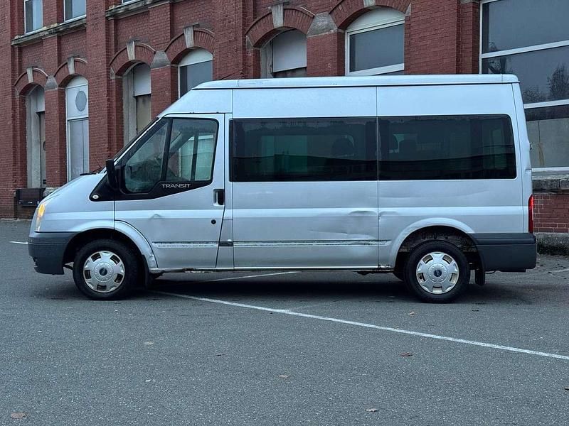 Gebraucht Ford Transit Trend 140 PS (102 kW) 2010 Silber Van / Kleinbus