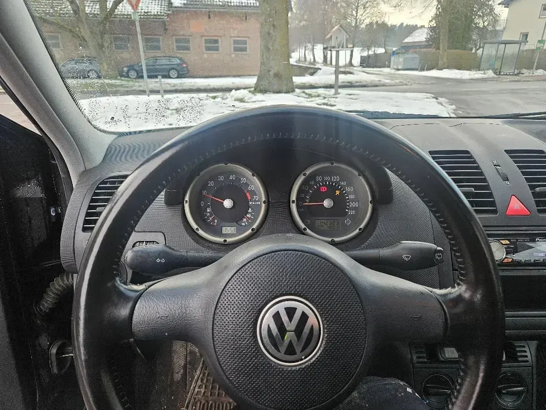 Gebraucht VW Polo 50 PS (36 kW) 2001 Schwarz Kleinwagen