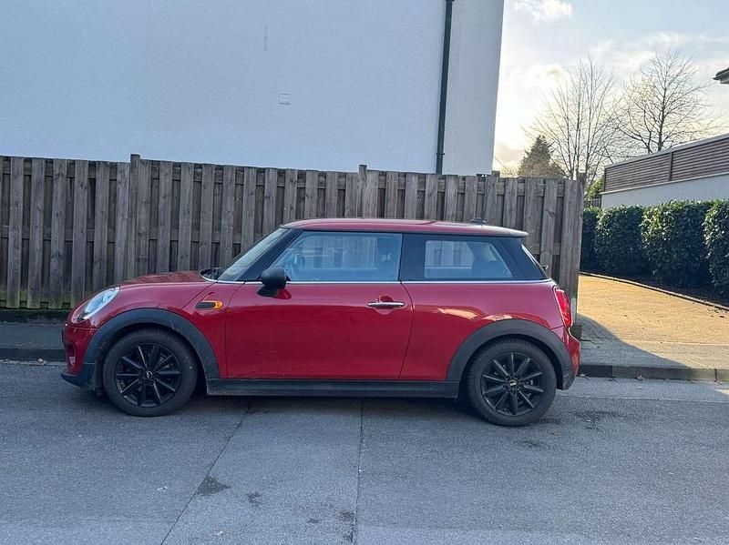 Gebraucht Mini ONE 75 PS (55 kW) 2014 Rot Kleinwagen